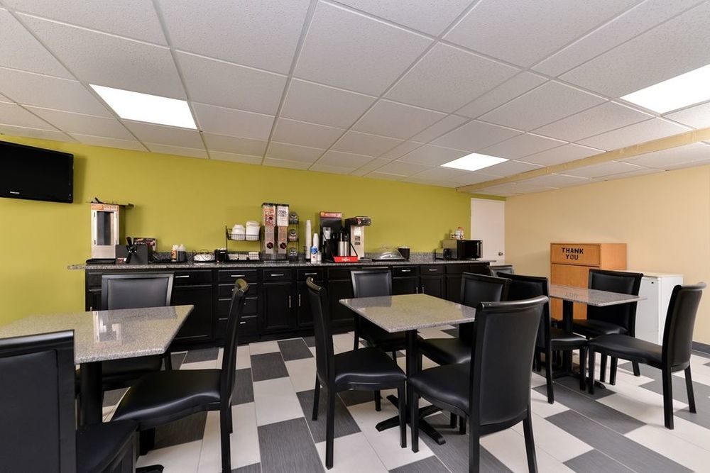 Motel 6 Knoxville, Tn - East Restaurant photo
