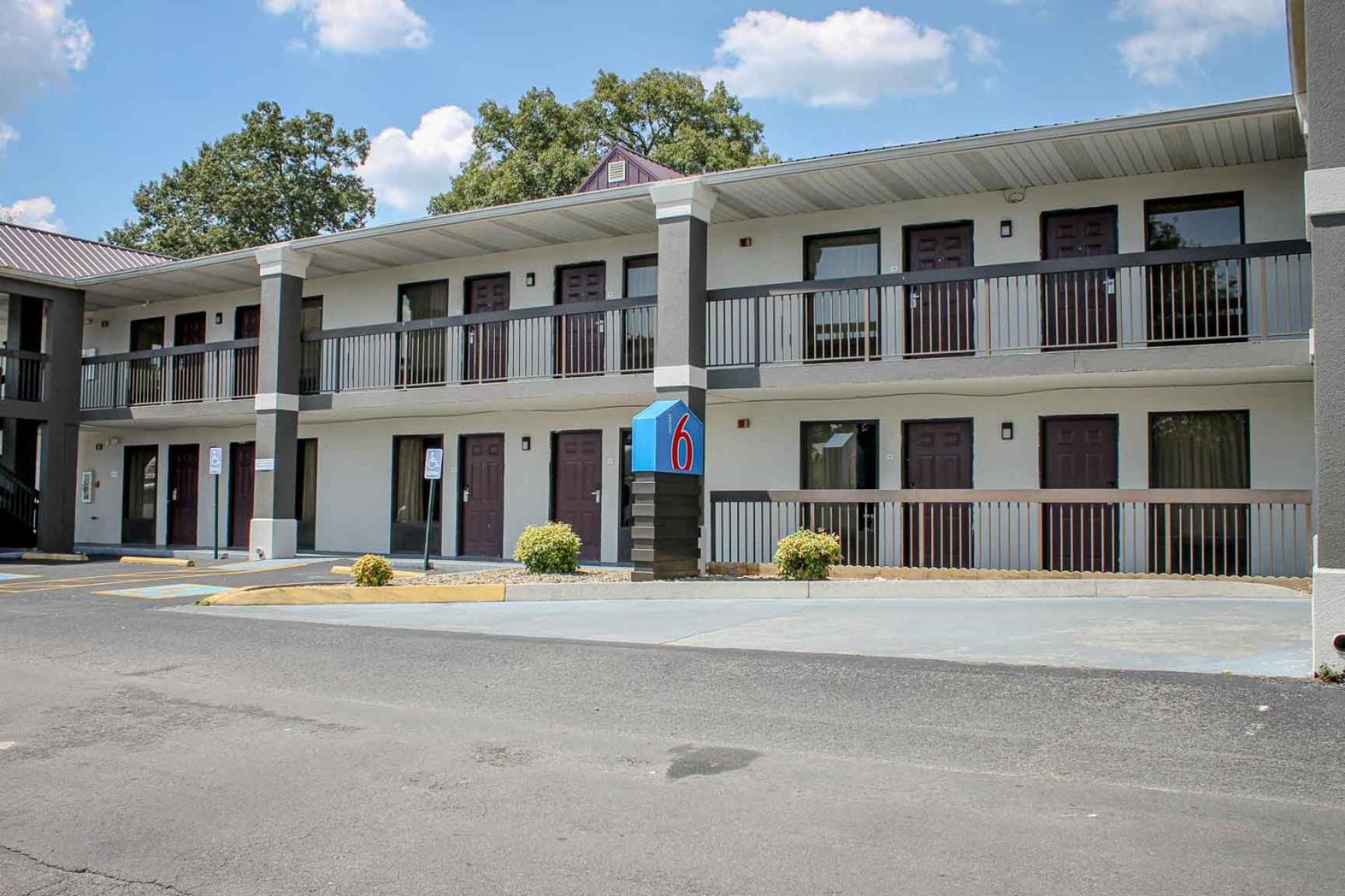 Motel 6 Knoxville, Tn - East Exterior photo