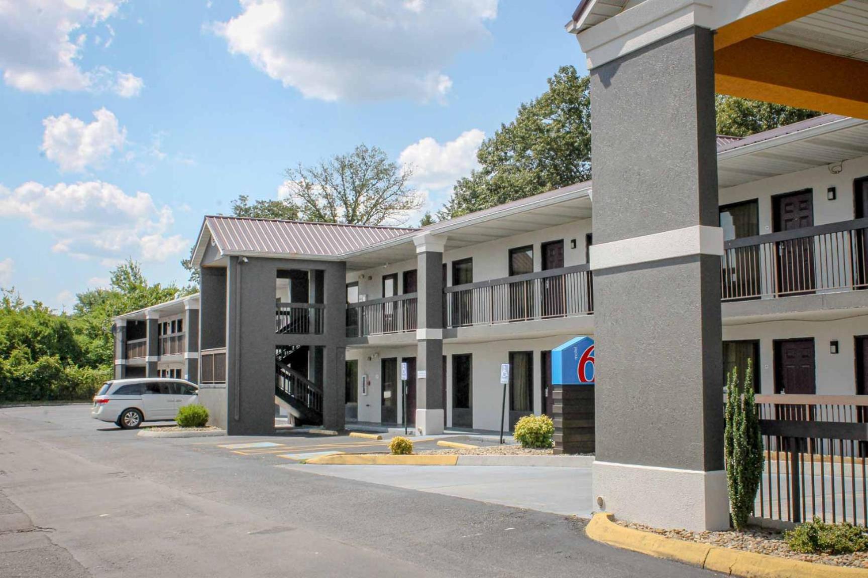 Motel 6 Knoxville, Tn - East Exterior photo